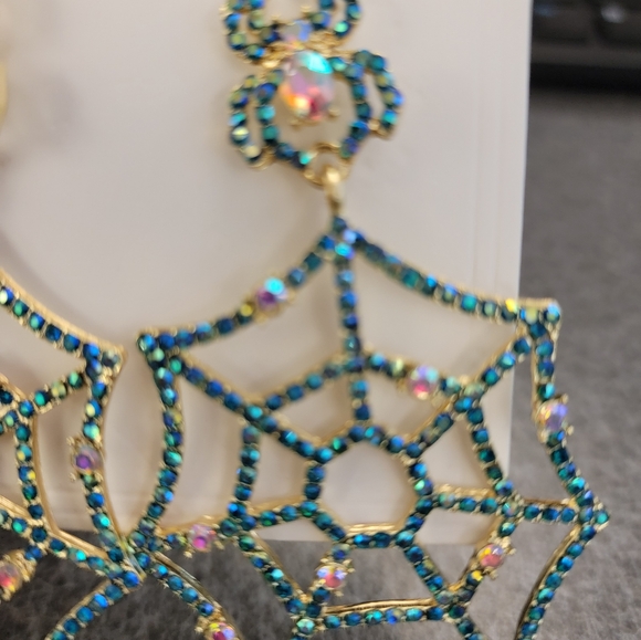 Rhinestone Spiderweb Drop Earrings - Picture 2 of 3